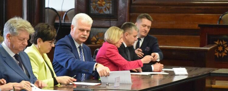 Podpisanie porozumienia o partnerstwie dot. projektu „e-Geodezja II - uzupełnienie cyfrowego zasobu geodezyjnego województwa lubelskiego”