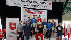 Sukcesy na Mistrzostwach Makroregionu C w zapasach w stylu wolnym Młodzików