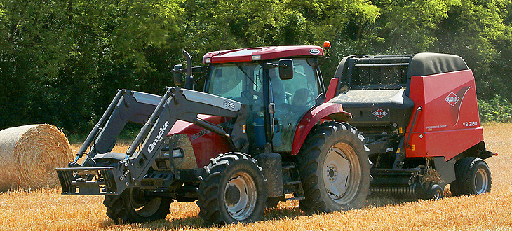 Traktor na polu