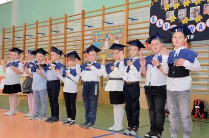Uczniowie na ślubowaniu
