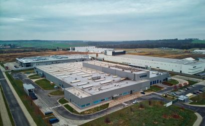 Budynek zakładu Yagi Poland Factory w Żarowie