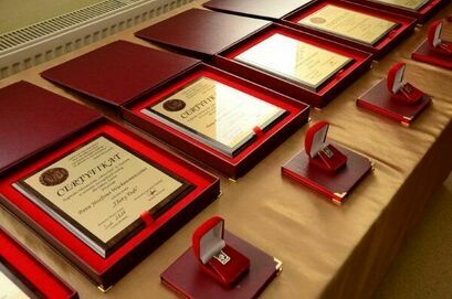 Złote Dęby dla zasłużonych i organizacji
