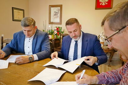 Umowy na kolejne inwestycje podpisane