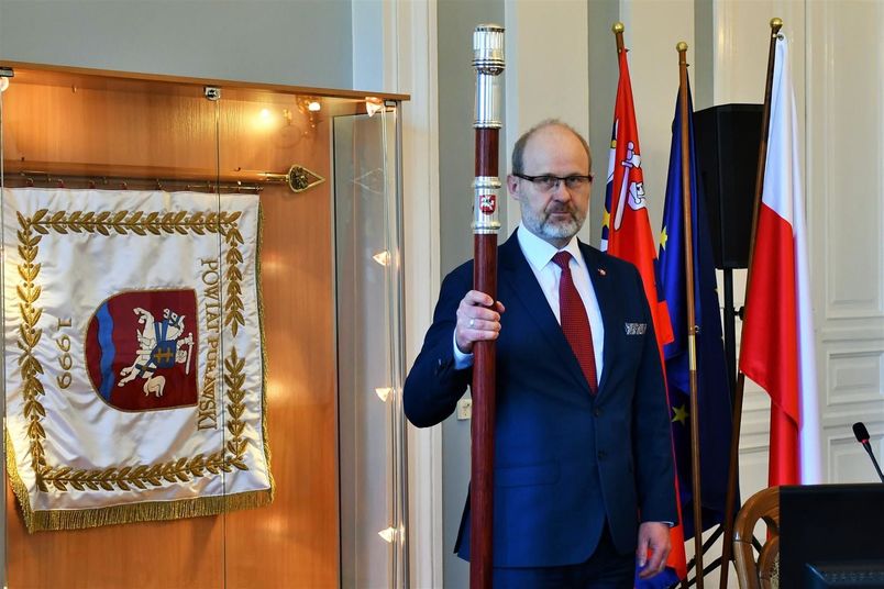 Przewodniczący Rady otwiera sesję